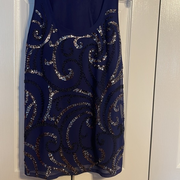 Express sleeveless purple shirt with sequence in size XS - Picture 6 of 8
